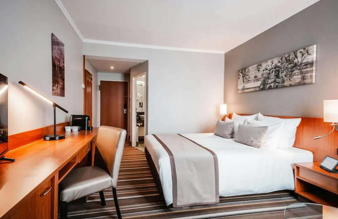 Leonardo Hotel Aachen-1